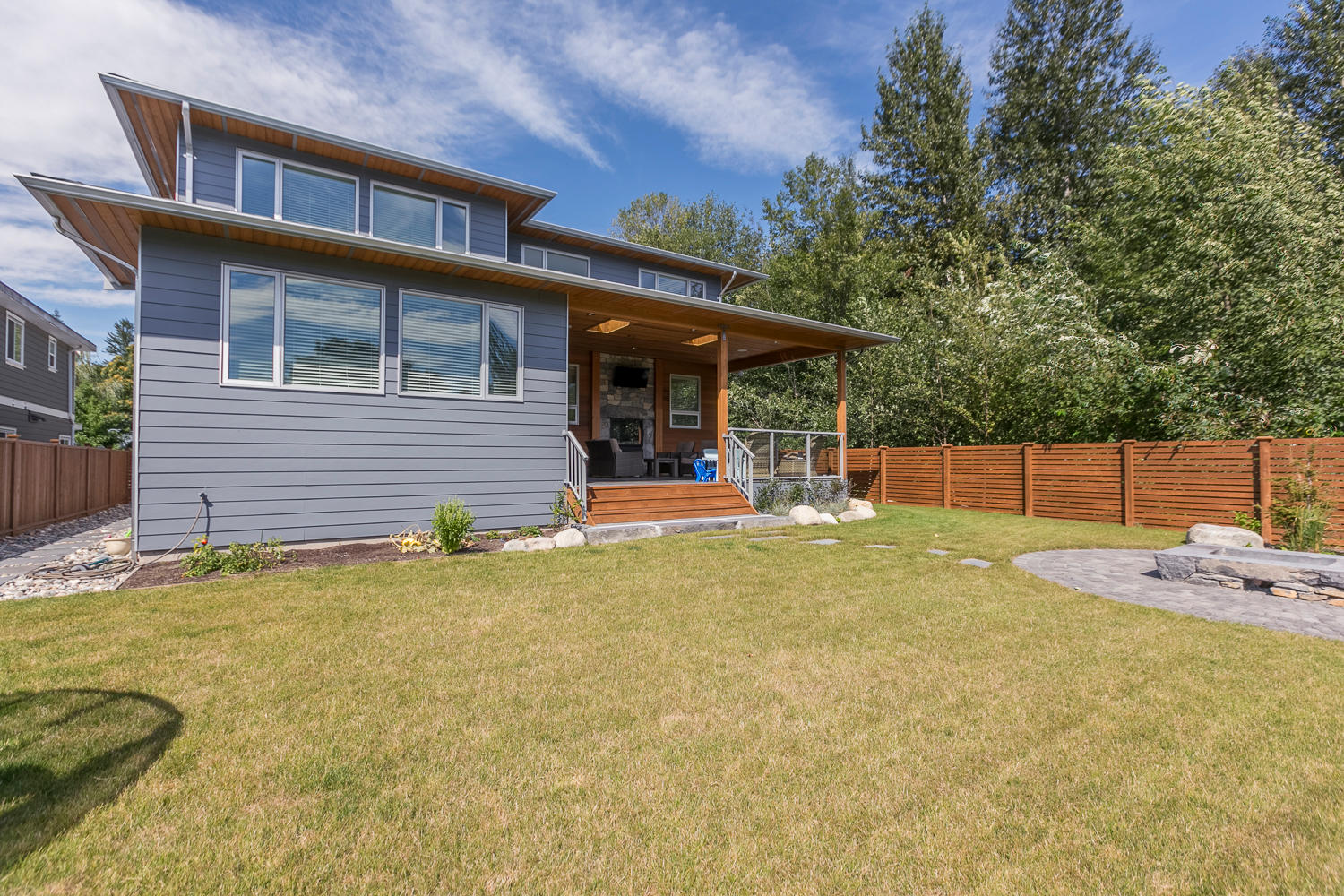 41643-dryden-exterior1